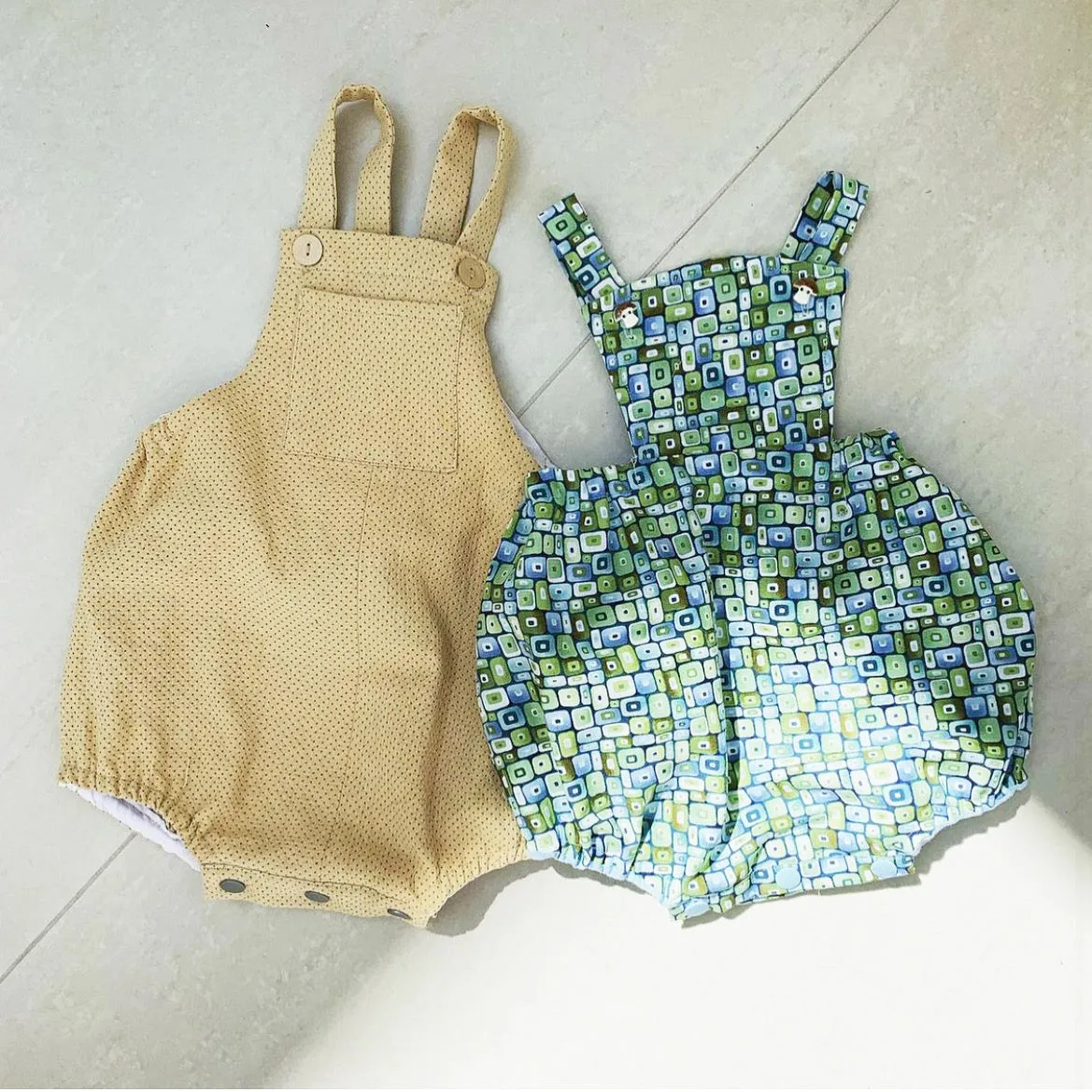 63-2 Babyromper 'Alex'