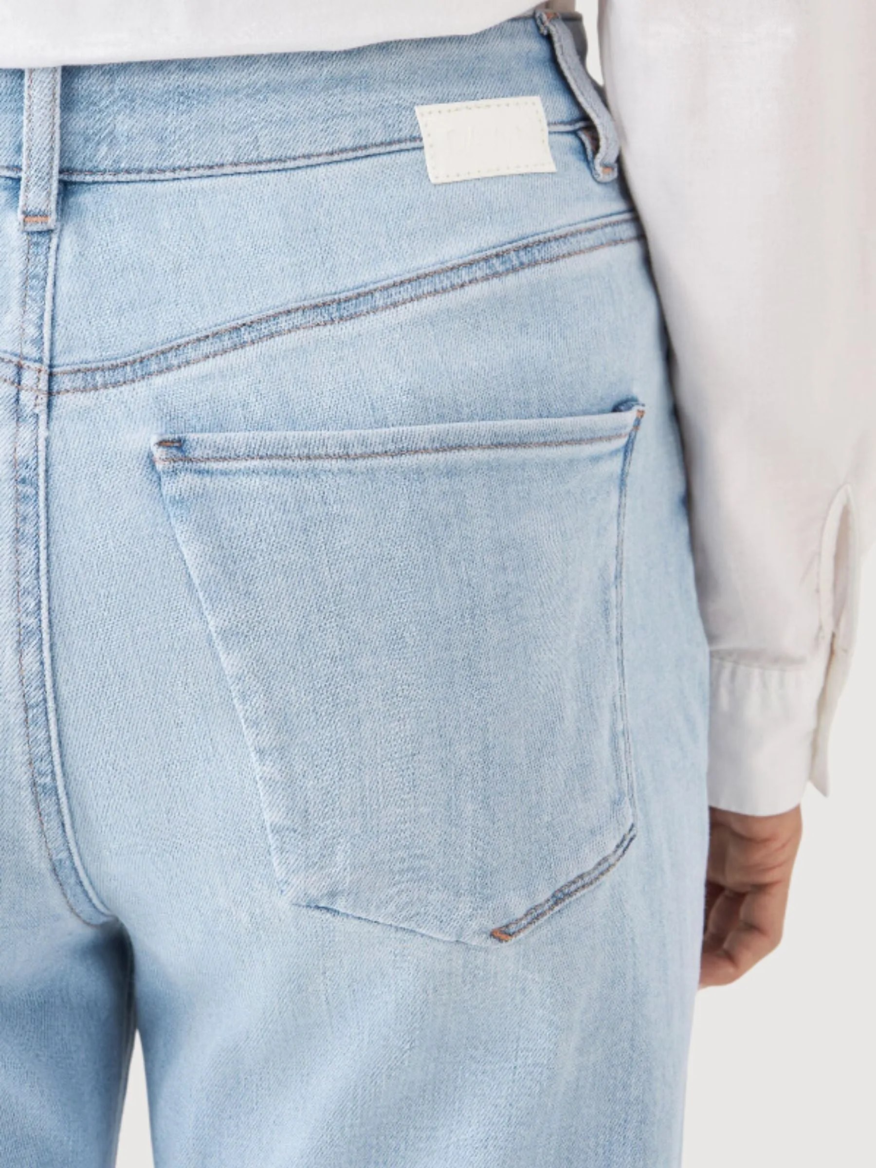Denim Stardust O-Shape Soft Blue Light | Dawn