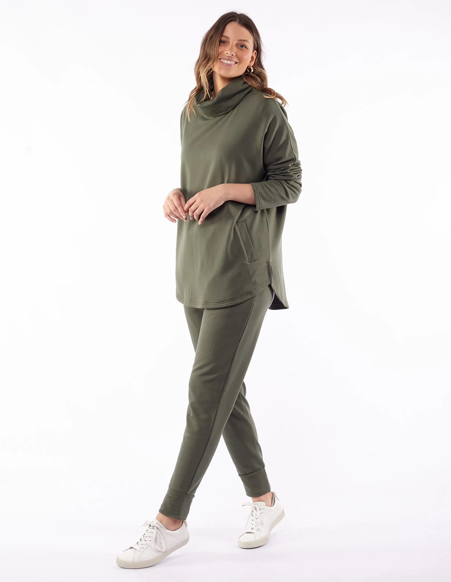 Foxwood || Luxe Cosy Cowl - Khaki