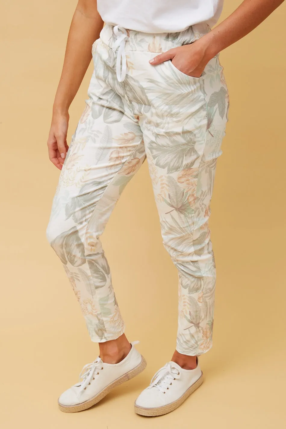 JANJA TROPICAL JOGGER PANTS