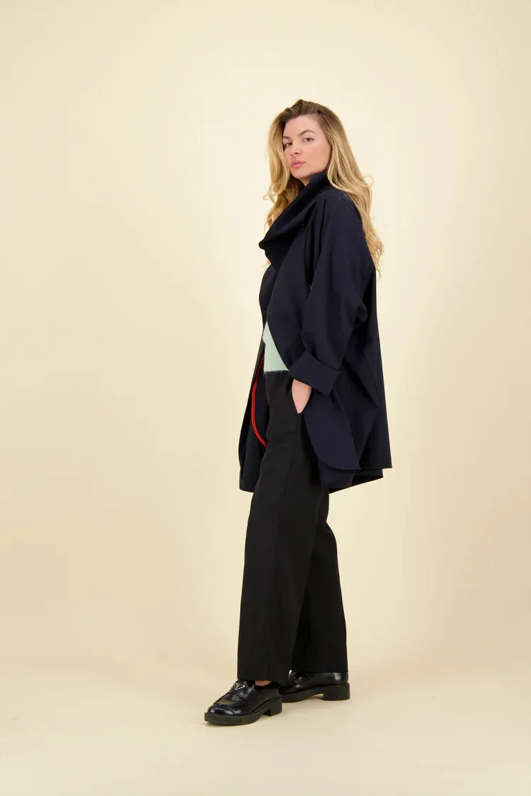 Paola Ita | Blue Black